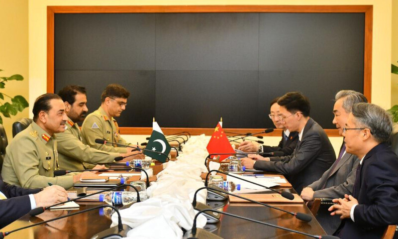 China’s Foreign Minister Wang, COAS Asim Munir discusses security and counter-terrorism