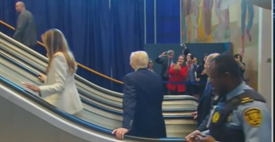 Trump’s UN Speech Hit by Escalator Stop