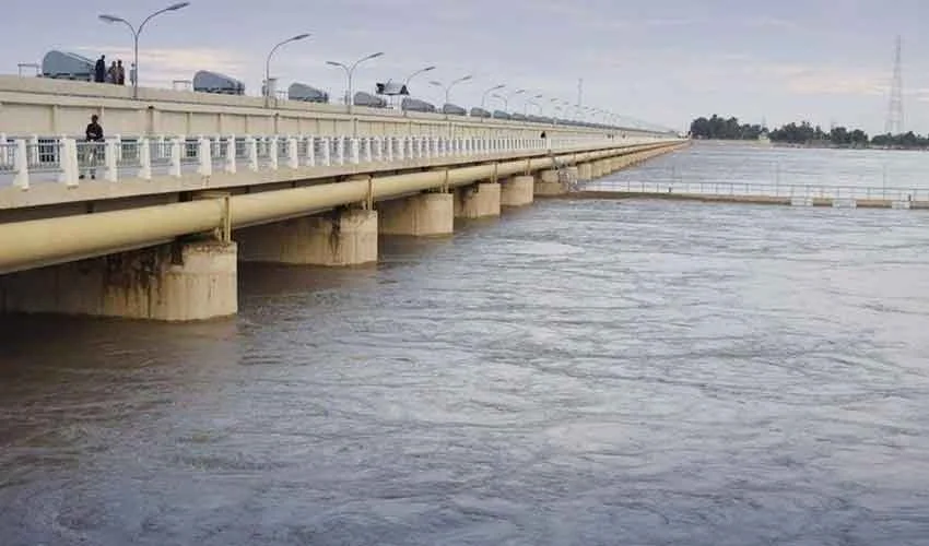 High, very high flood warning at Guddu, Sukkur barrages